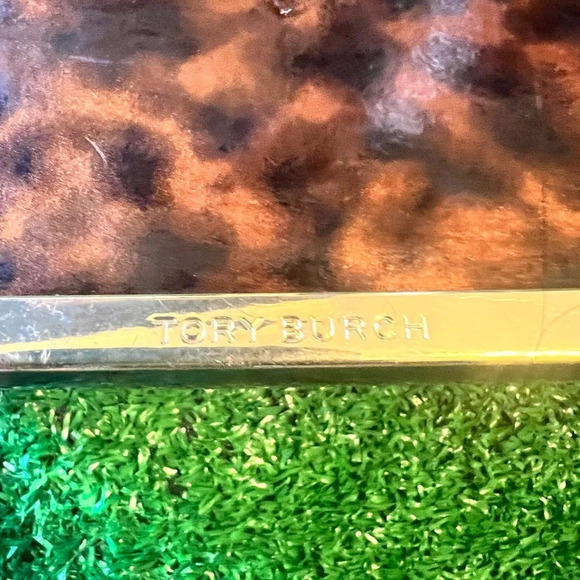 TORY BURCH sunglasses case! - Picture 6 of 6